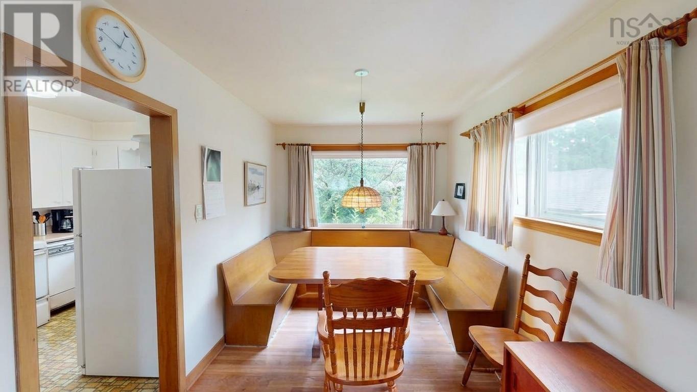 33 Anderson Street Property Photo 4