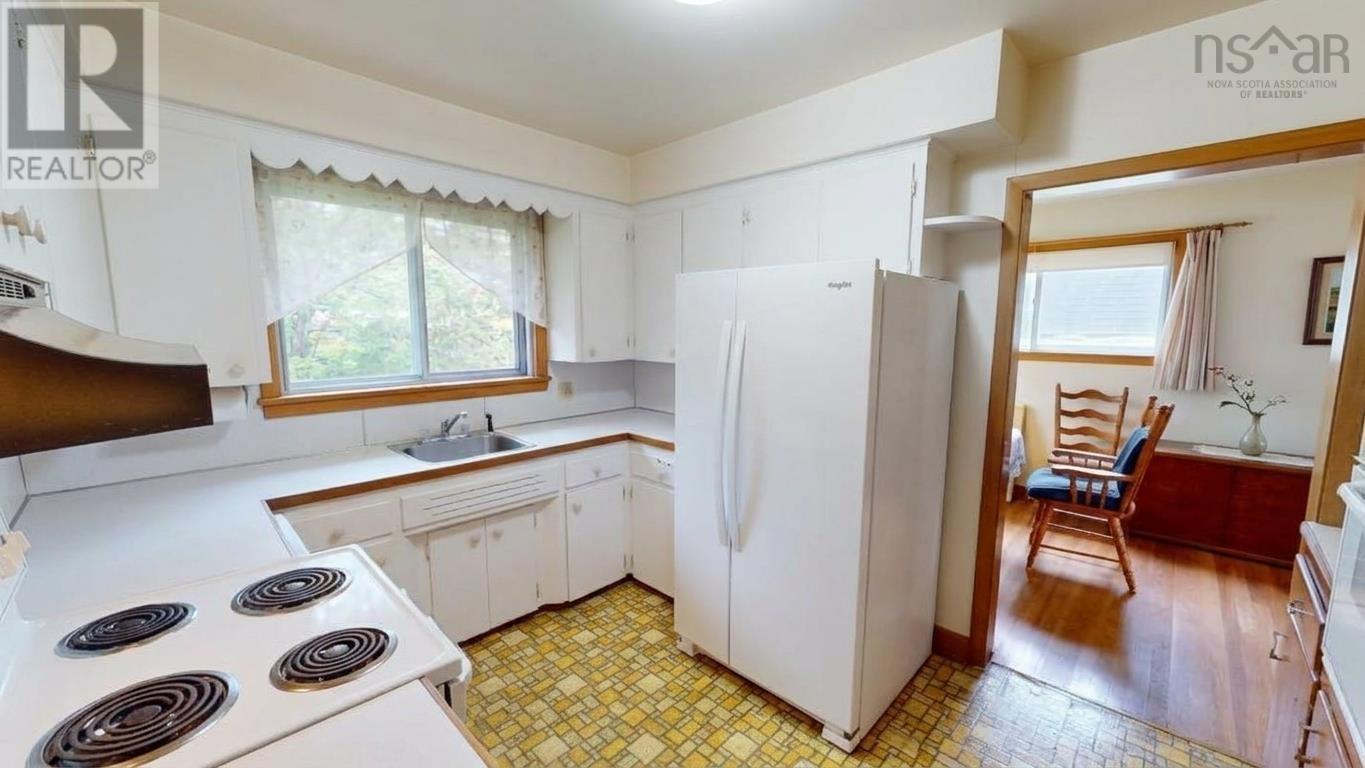 33 Anderson Street Property Photo 5
