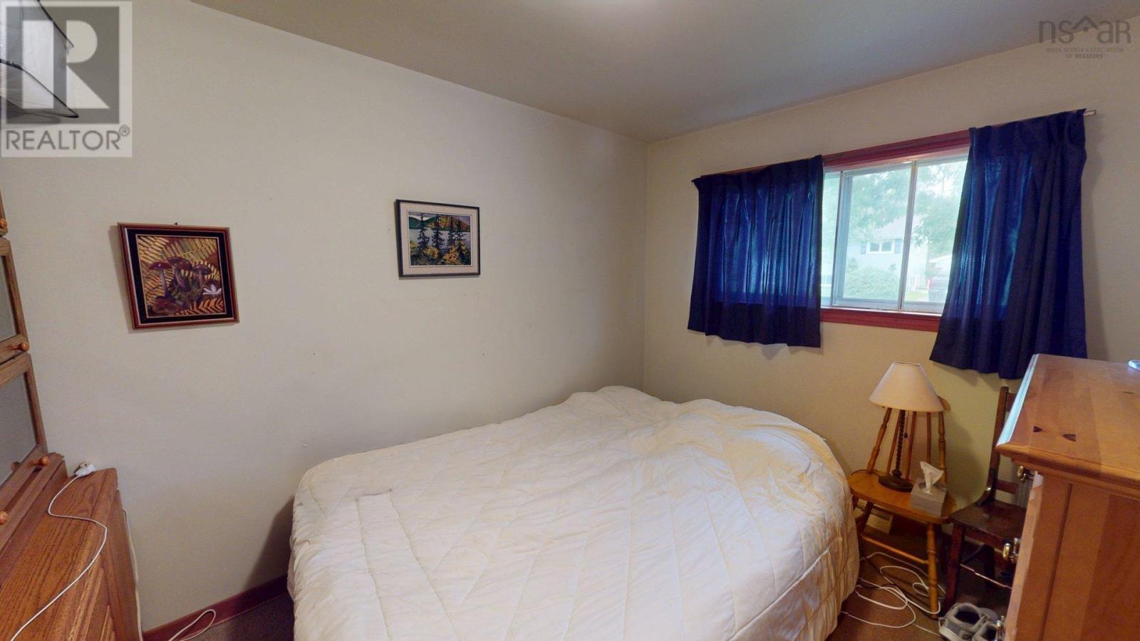 33 Anderson Street Property Photo 8