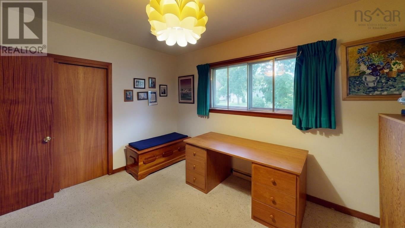 33 Anderson Street Property Photo 12