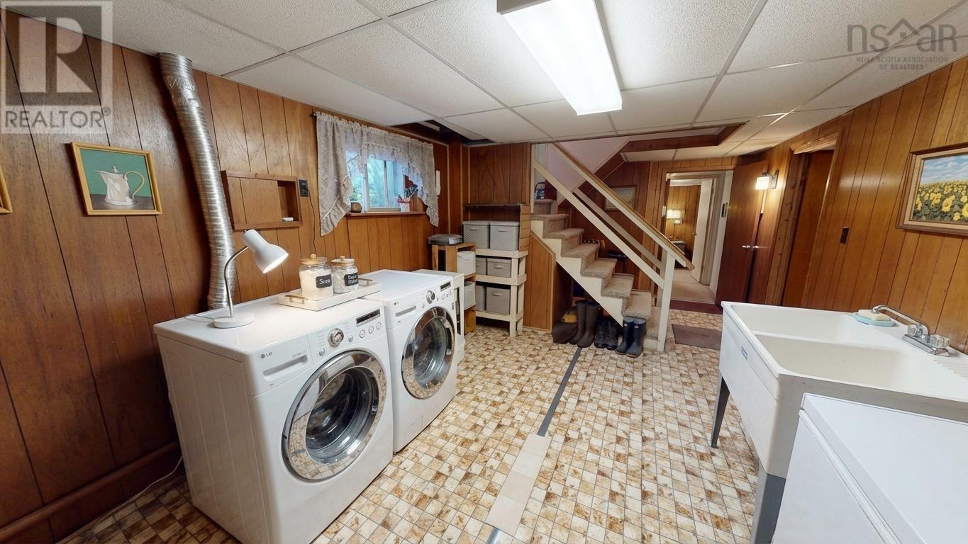 33 Anderson Street Property Photo 14