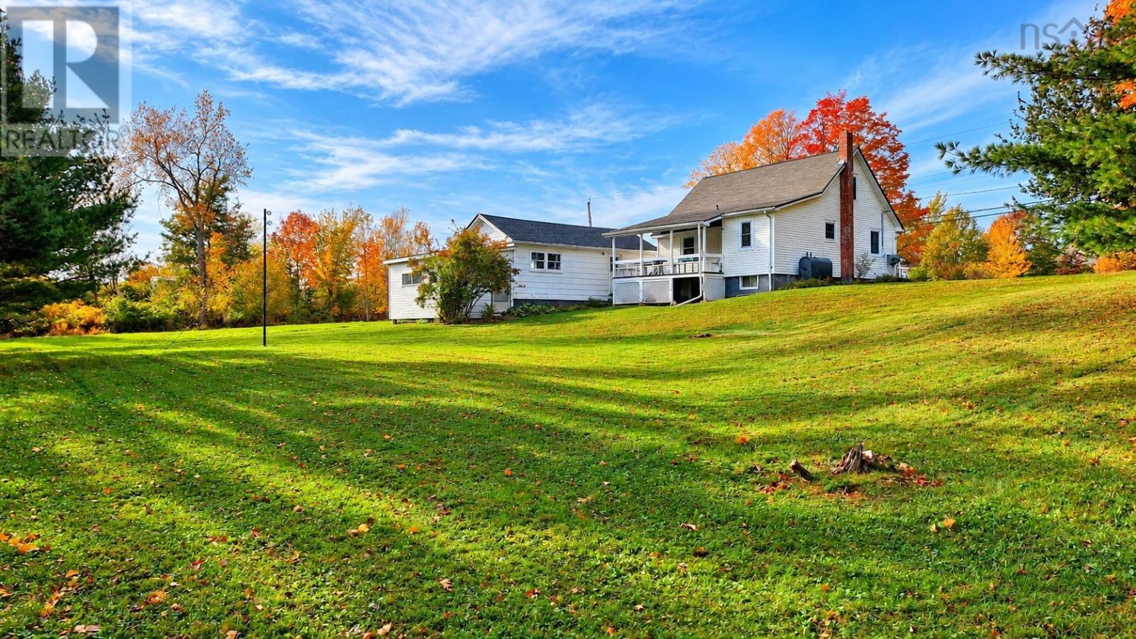 171 Falmouth Dyke Road Property Photo 4
