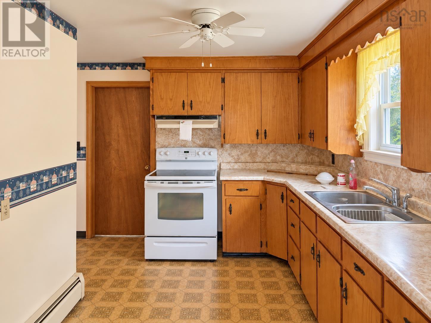 171 Falmouth Dyke Road Property Photo 15