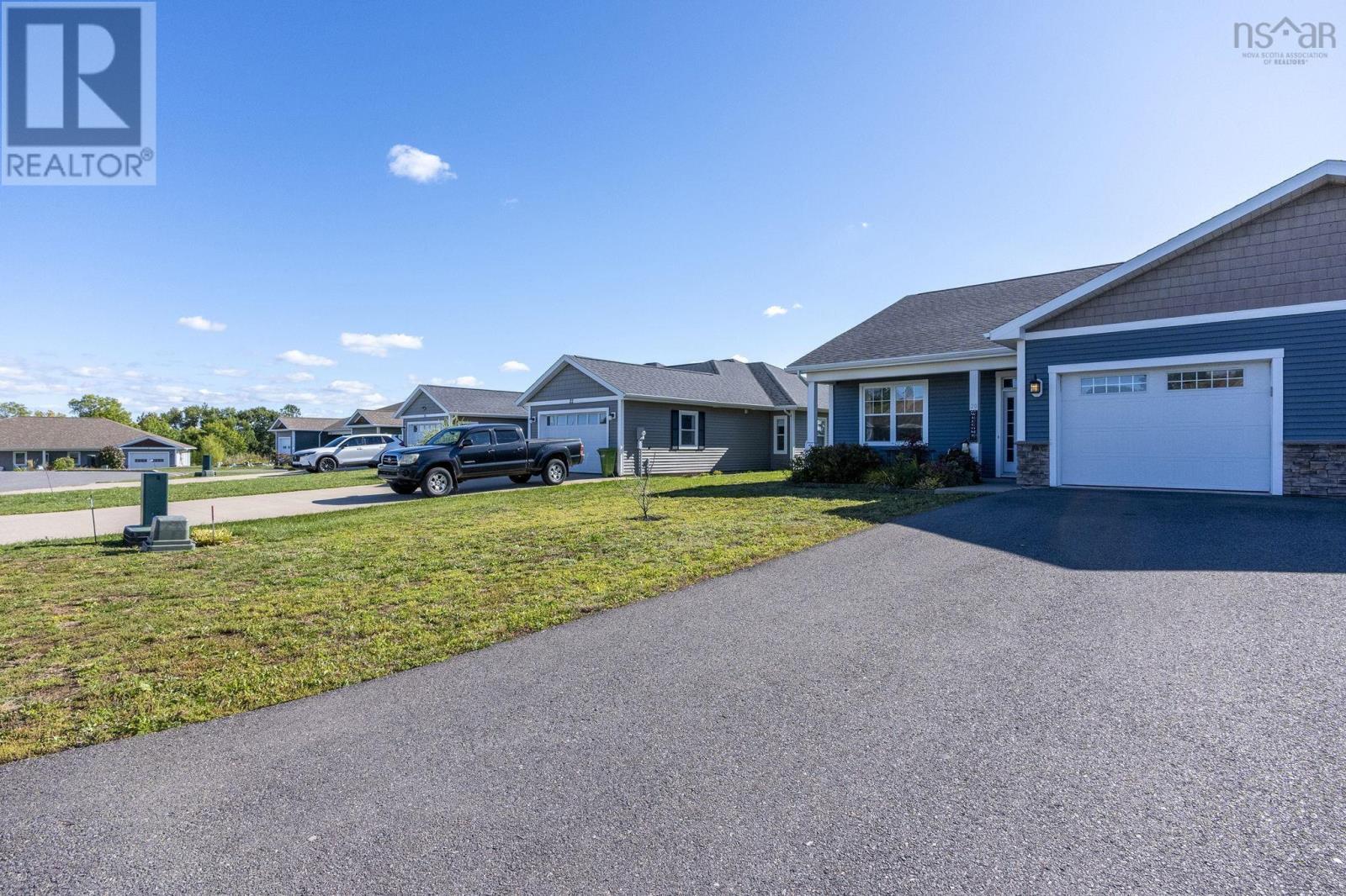 20 Mackinnon Court Property Photo 2