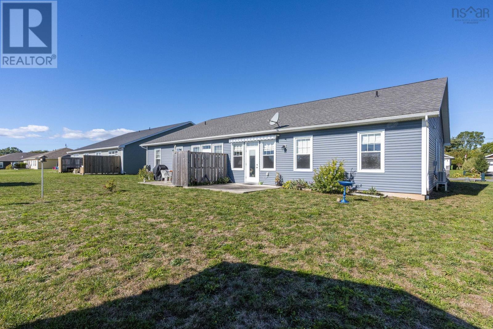 20 Mackinnon Court Property Photo 3