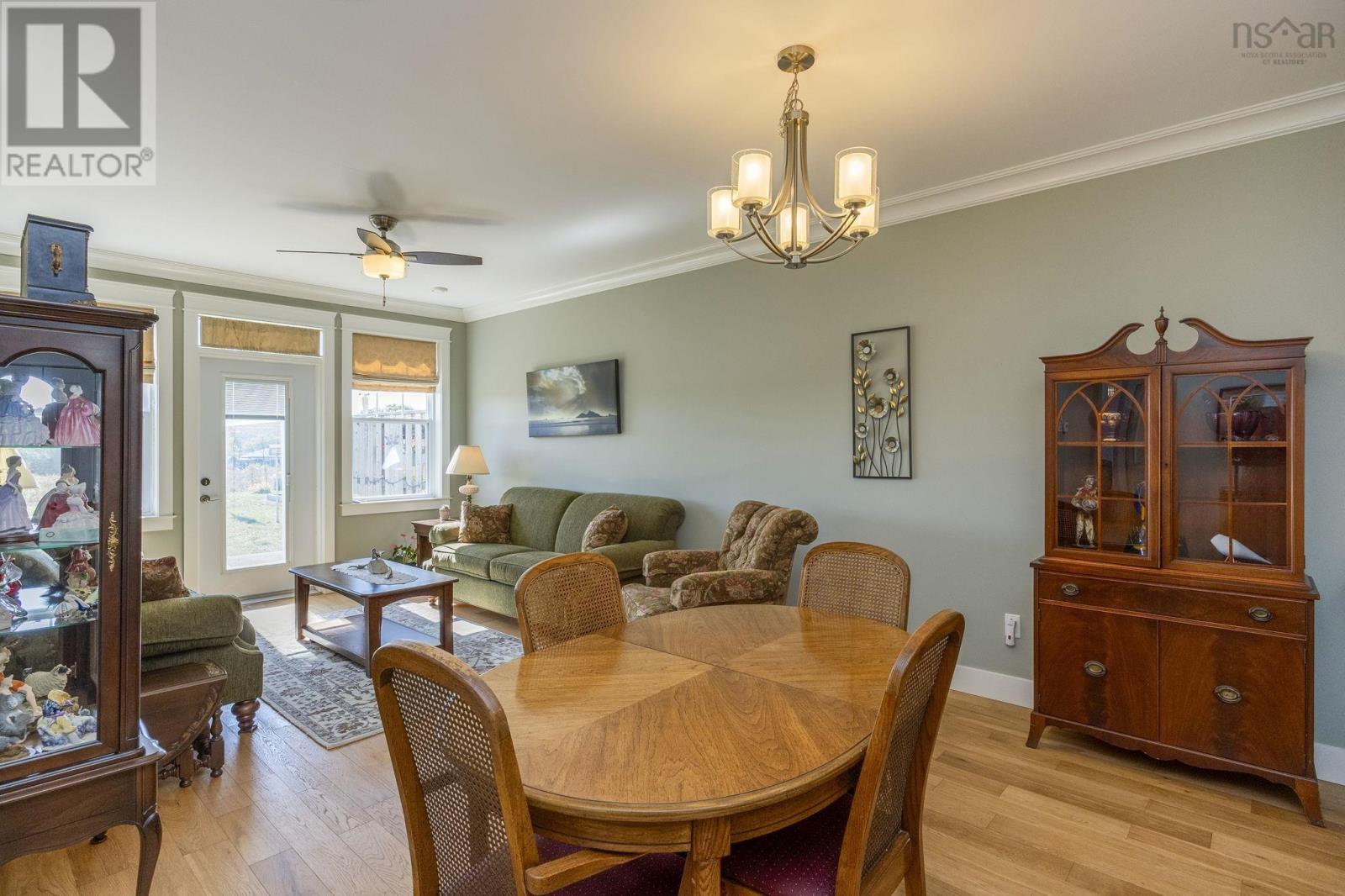 20 Mackinnon Court Property Photo 11