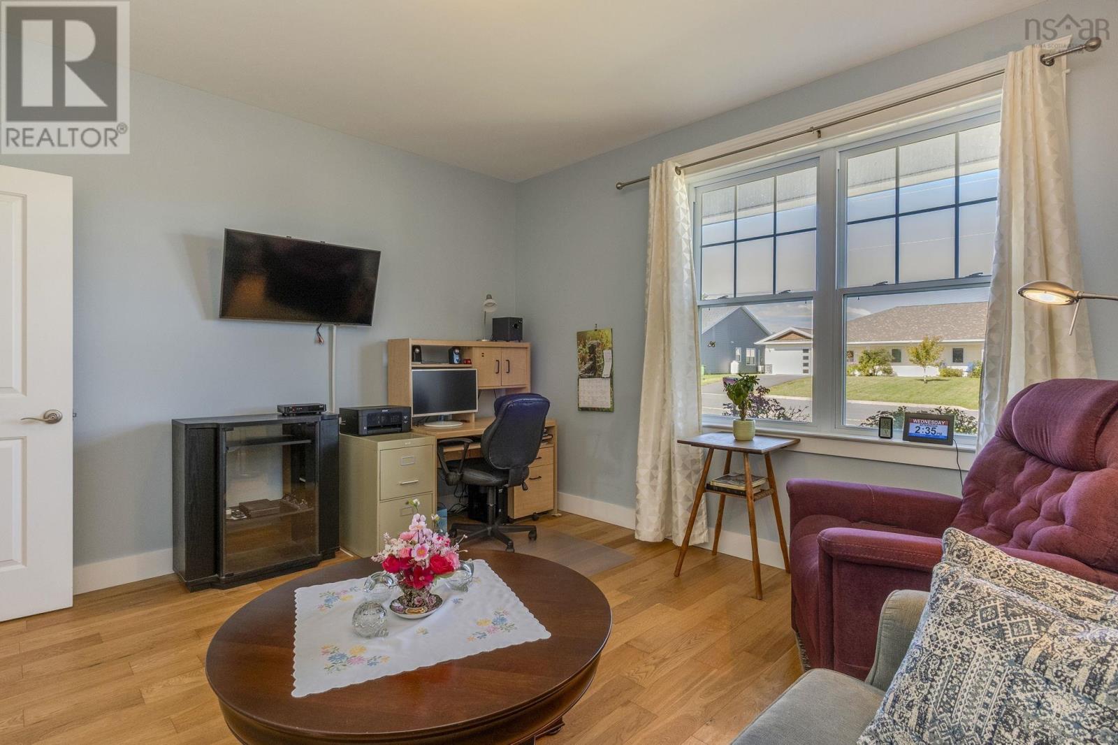 20 Mackinnon Court Property Photo 18
