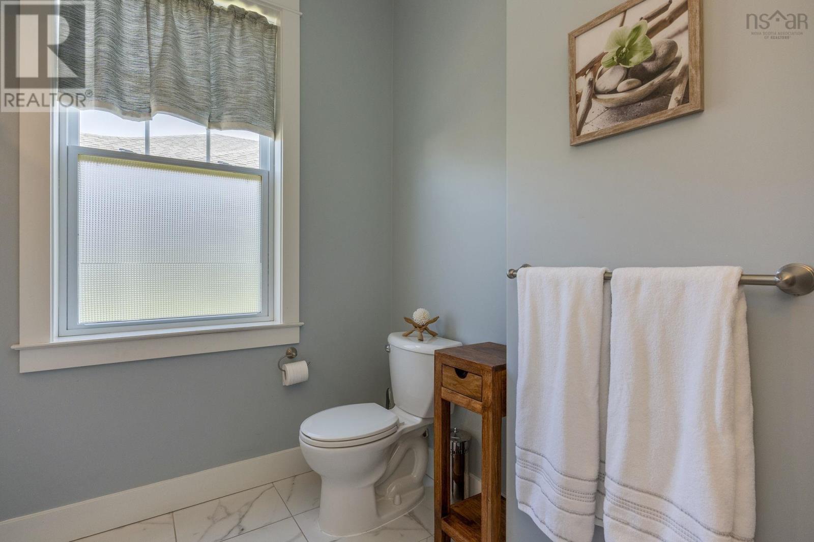 20 Mackinnon Court Property Photo 32