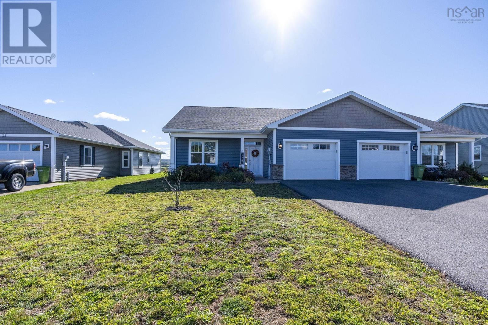20 Mackinnon Court Property Photo 35