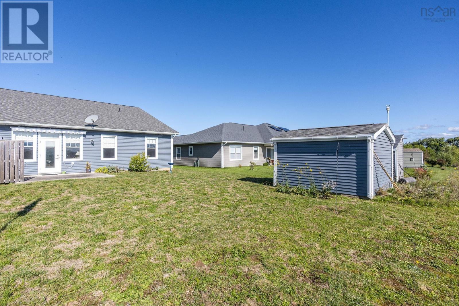 20 Mackinnon Court Property Photo 38