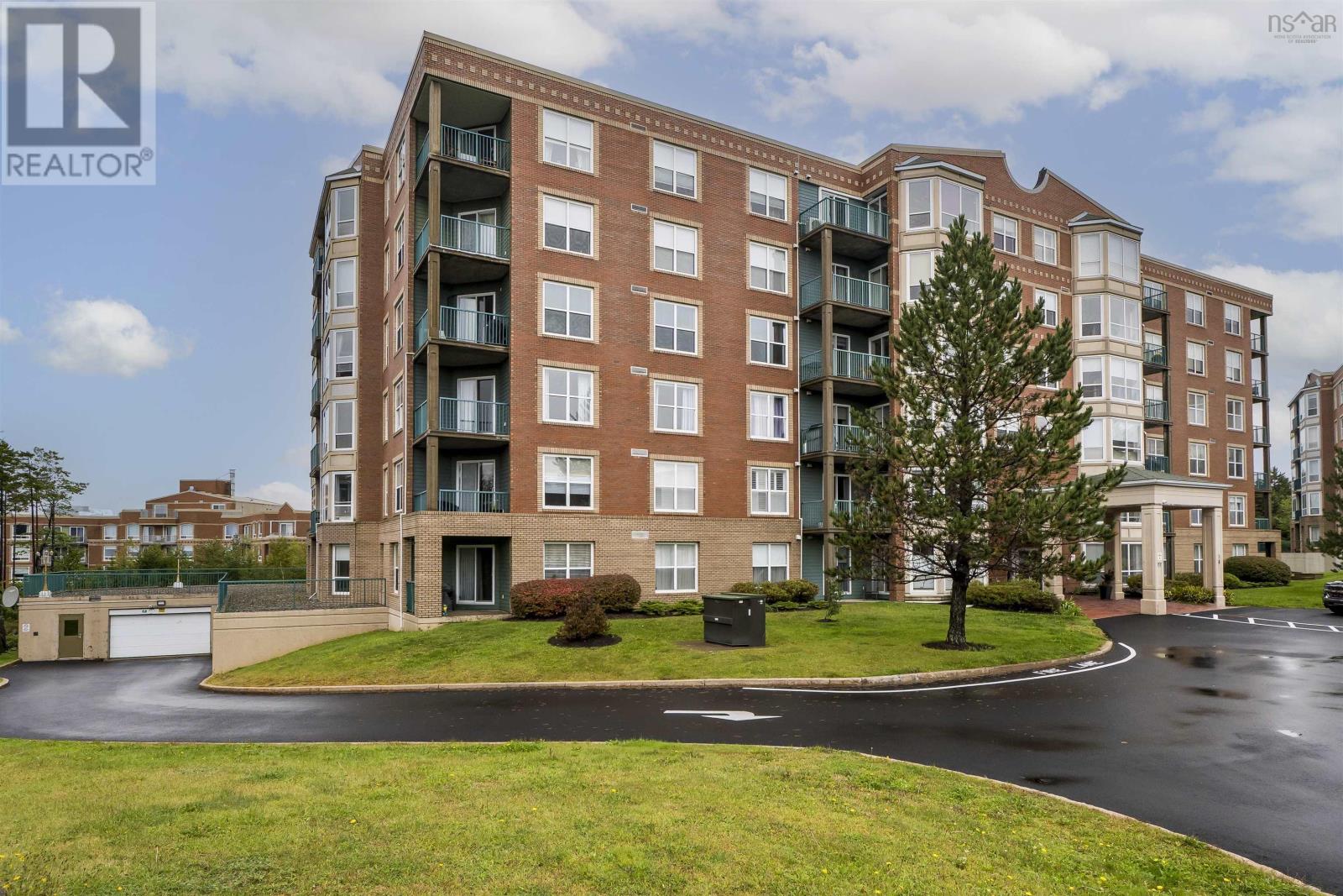 106 - 78 Regency Park Drive Property Photo 4