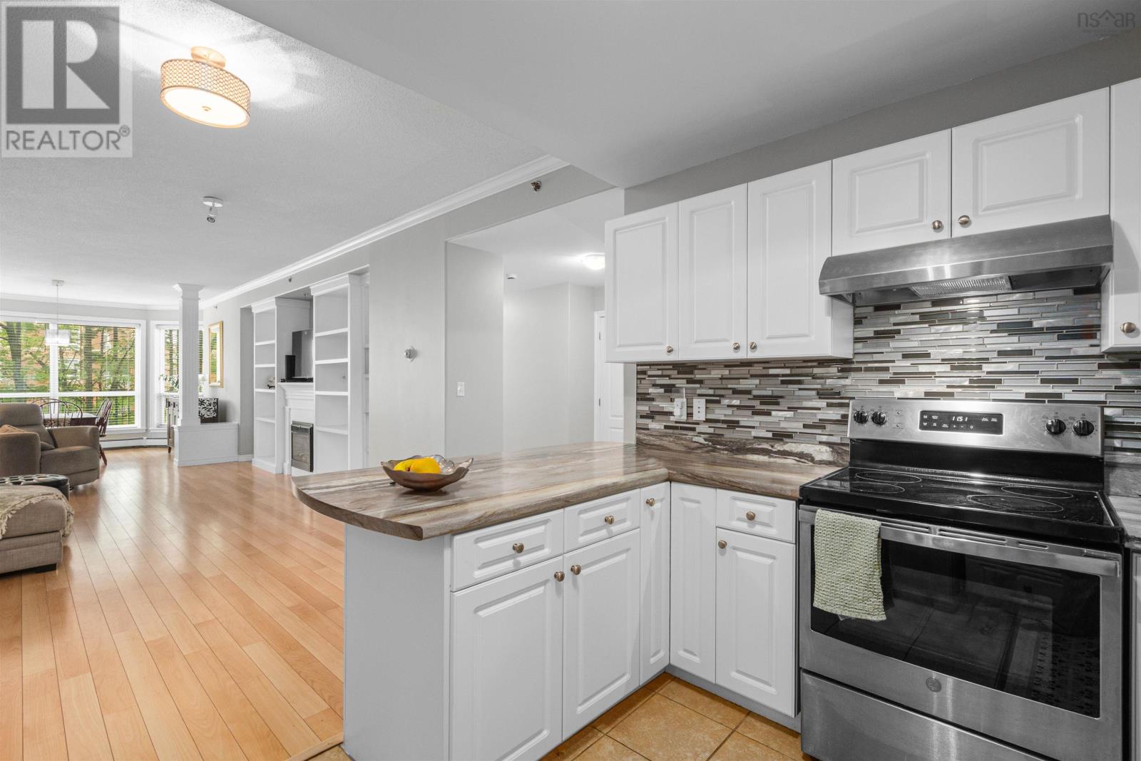 106 - 78 Regency Park Drive Property Photo 11