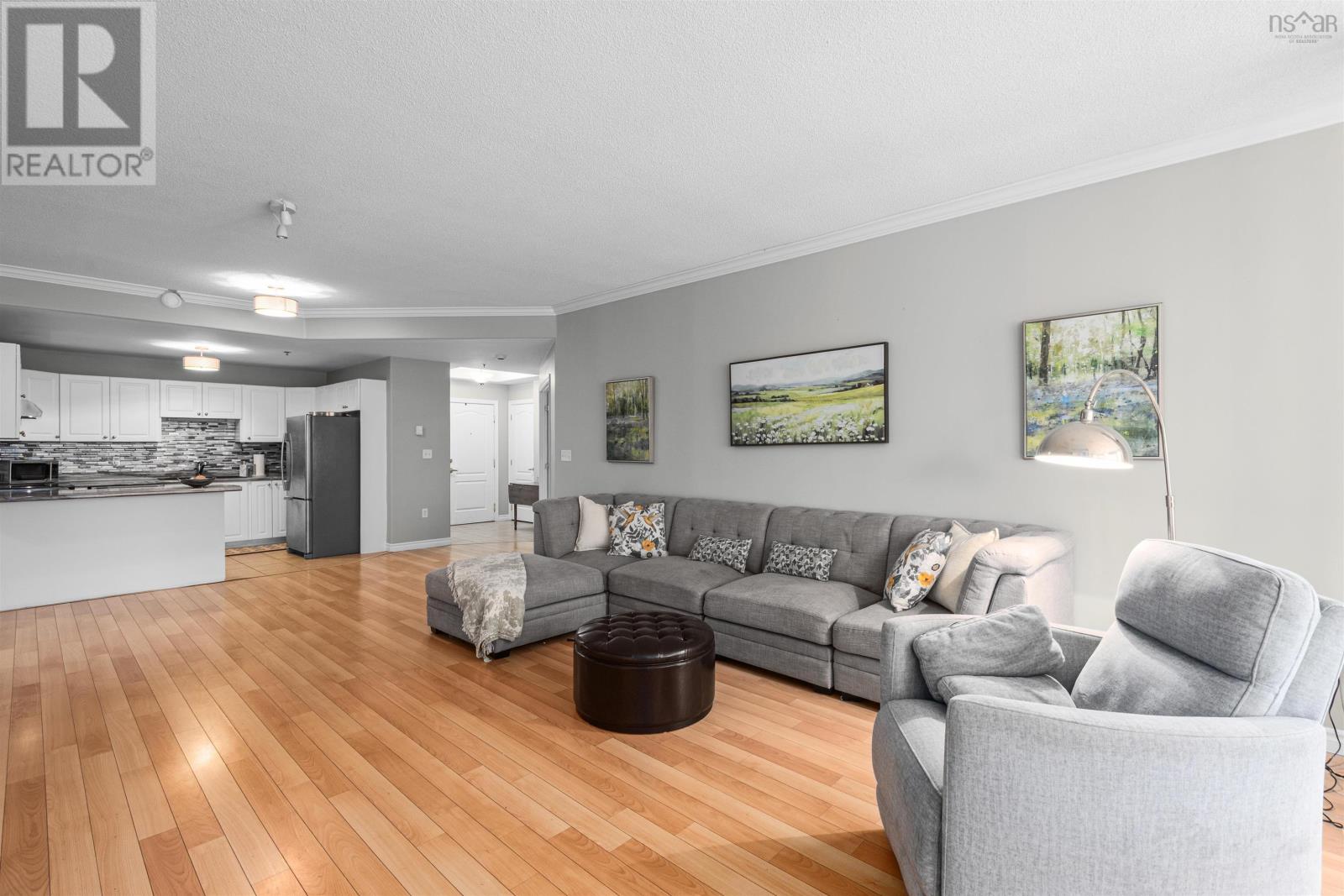 106 - 78 Regency Park Drive Property Photo 18