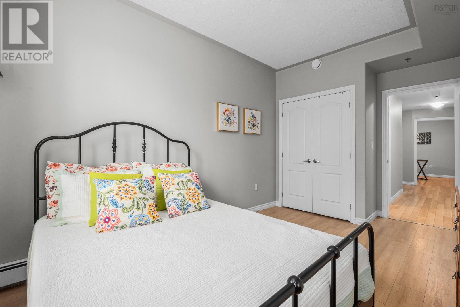 106 - 78 Regency Park Drive Property Photo 35