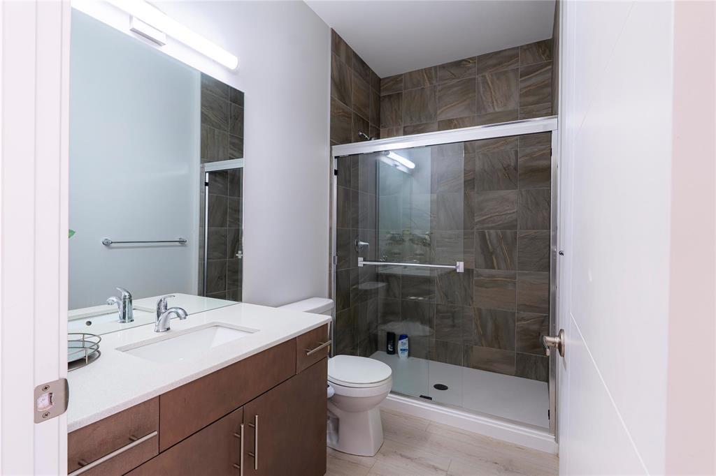 18 Gottfried Point Property Photo 7