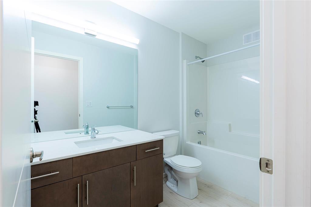 18 Gottfried Point Property Photo 32