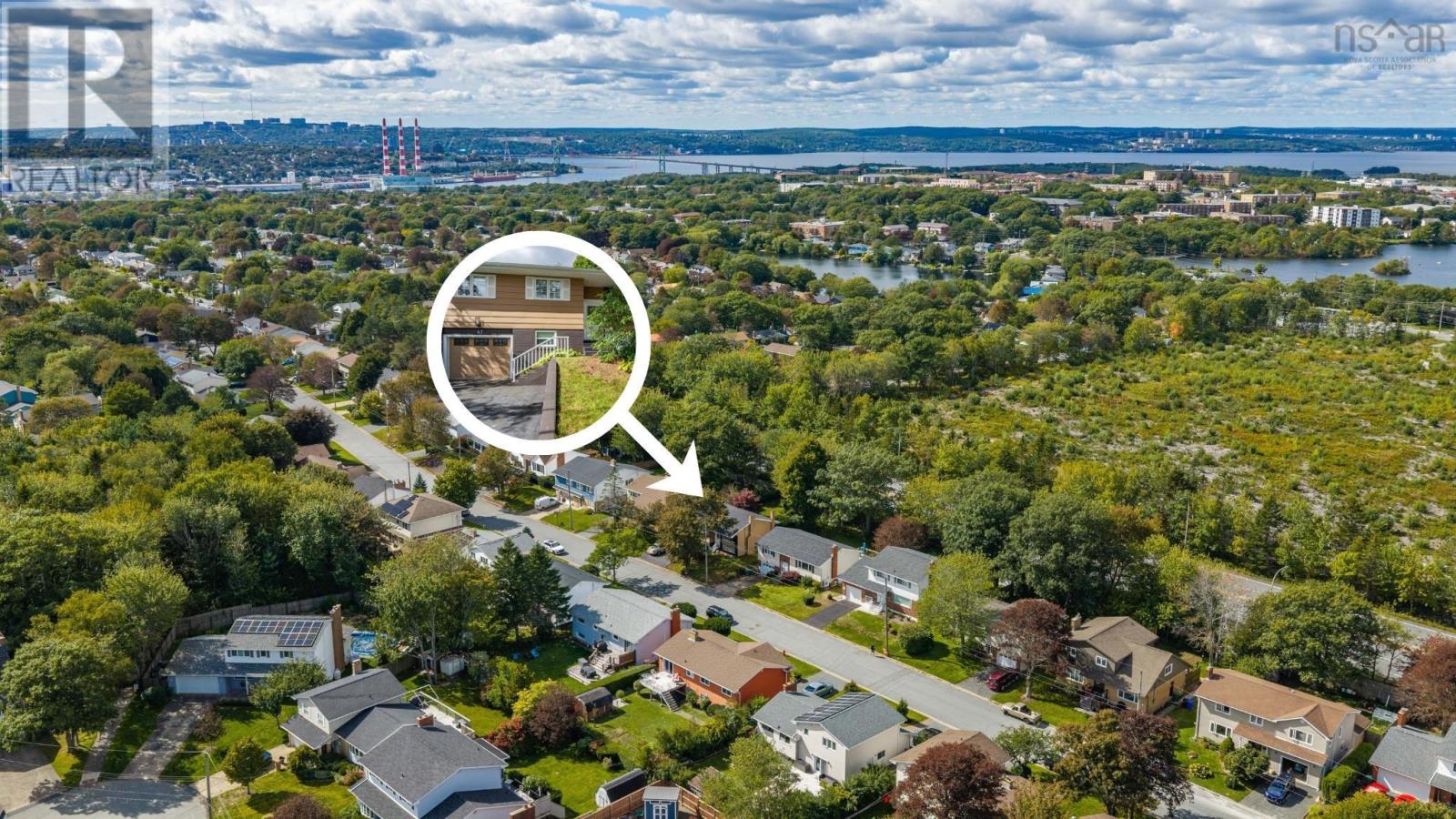 47 Kingston Crescent Property Photo 1