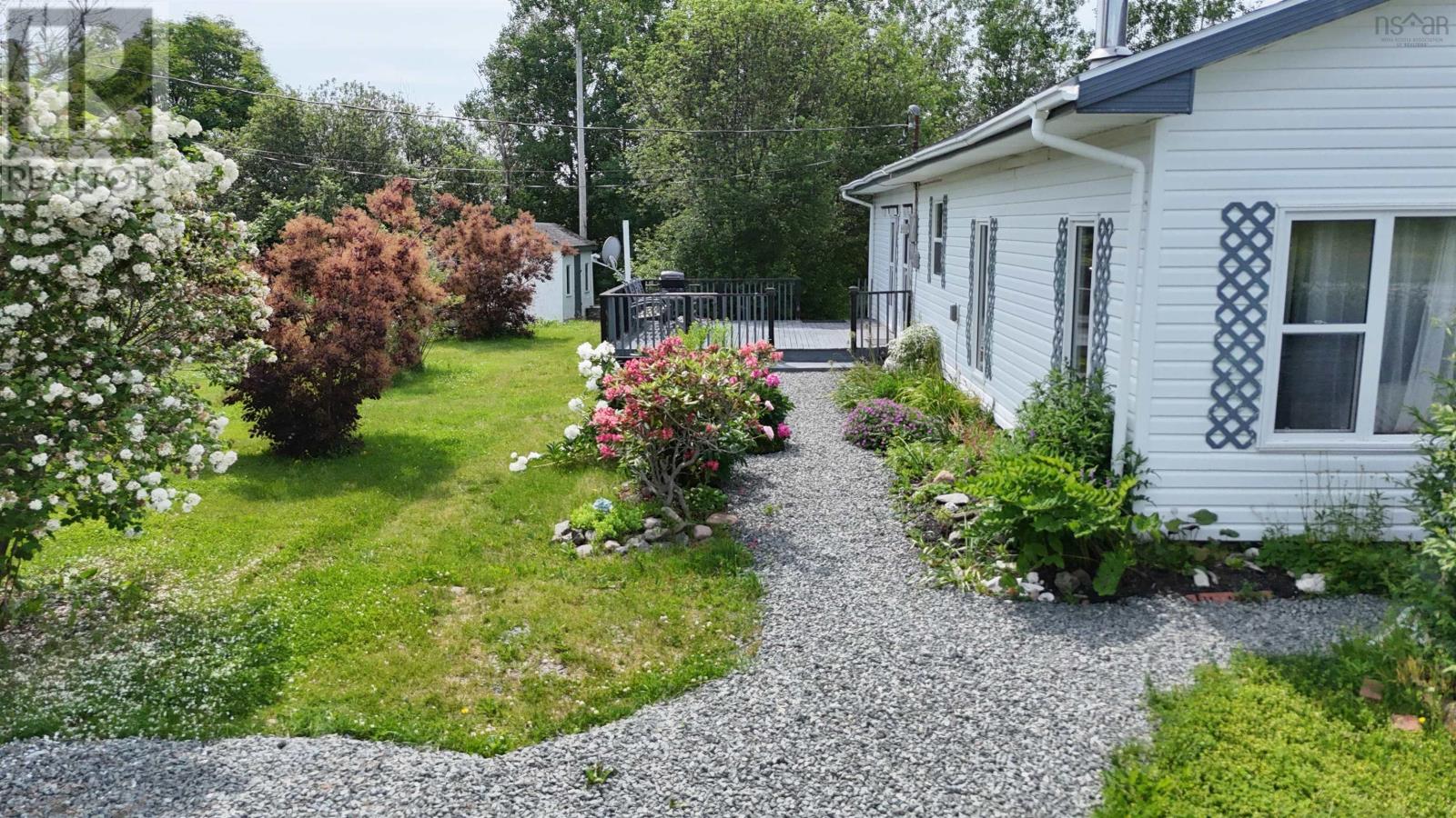 5381 Highway 19 Property Photo 3