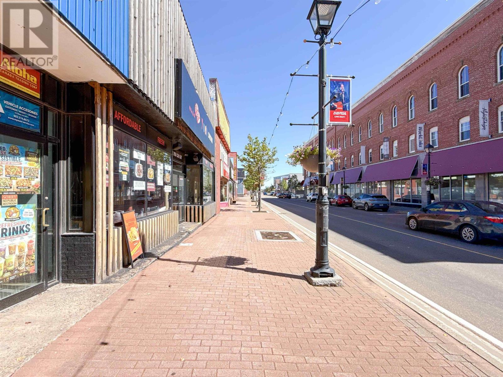 271 Water Street Property Photo 15