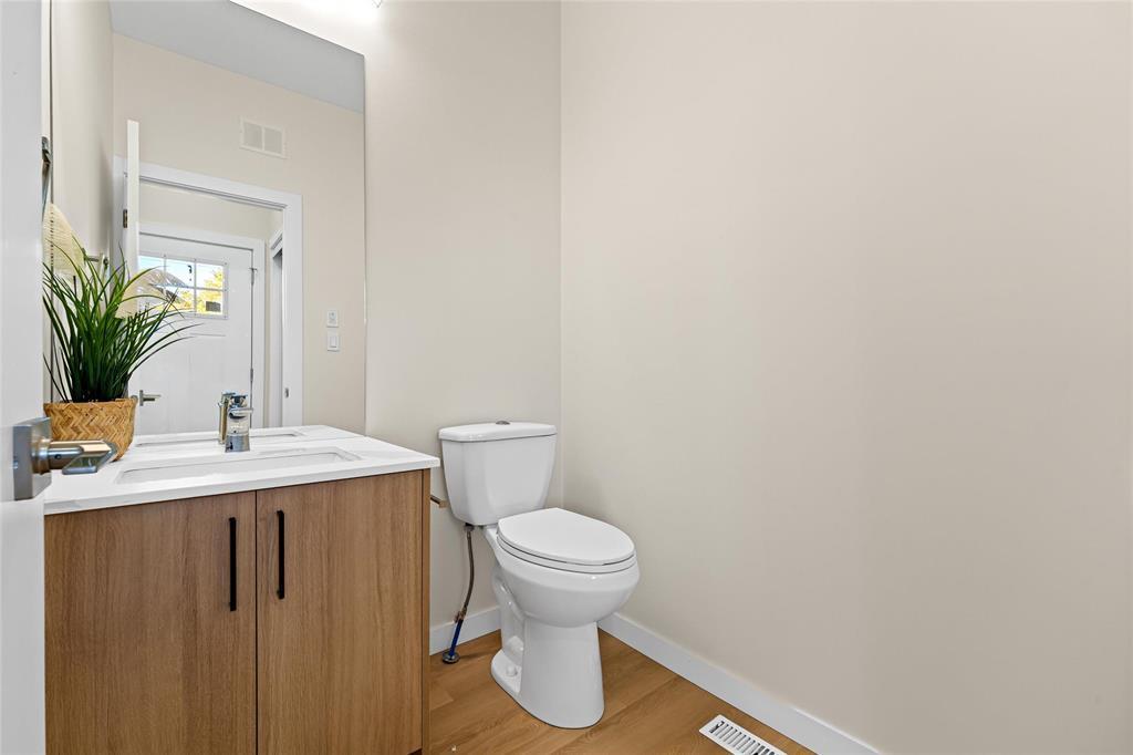 1054 Brussels Street Property Photo 13