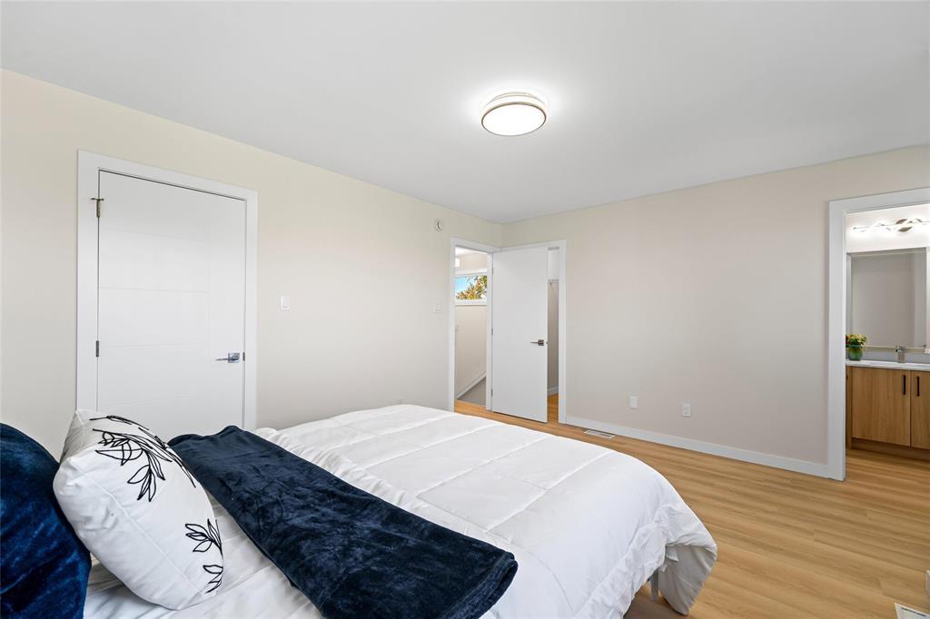 1054 Brussels Street Property Photo 17