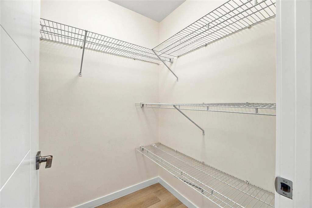 1054 Brussels Street Property Photo 18