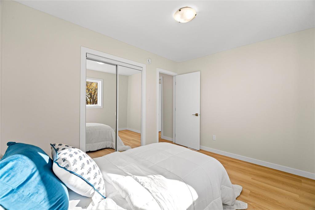 1054 Brussels Street Property Photo 20