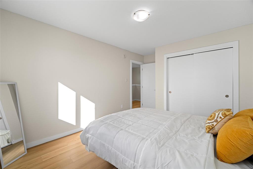 1054 Brussels Street Property Photo 23