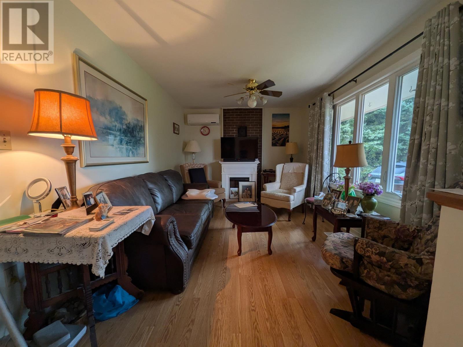 50 Aintree Drive Property Photo 4