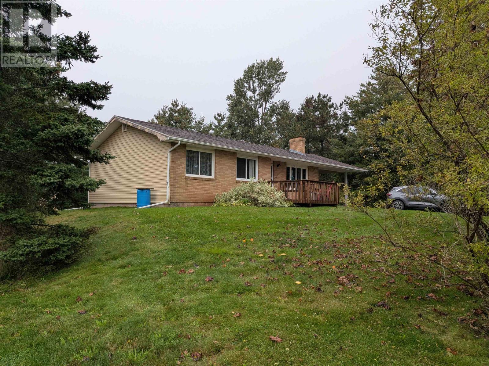 50 Aintree Drive Property Photo 10