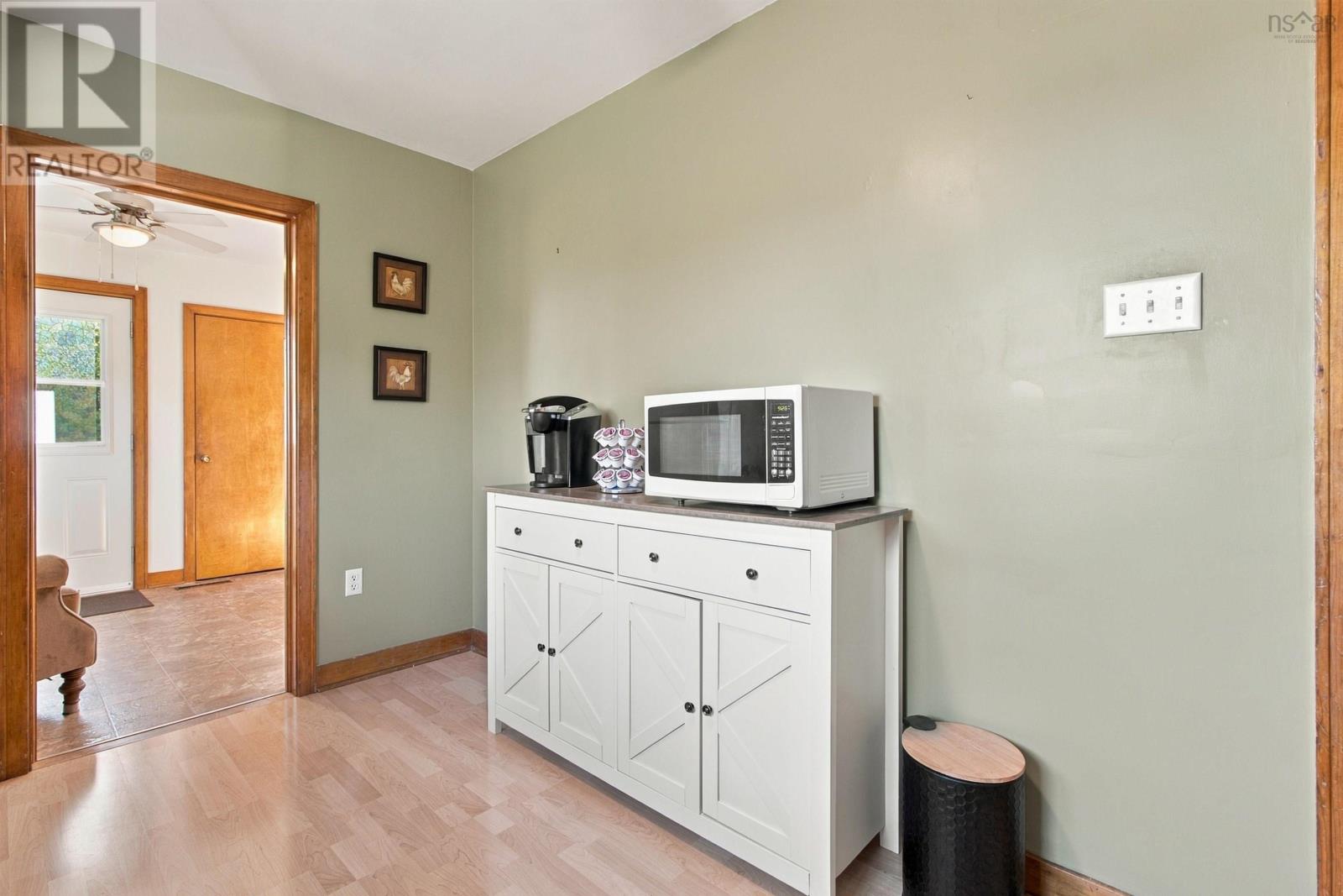 122 Campbell Avenue Property Photo 12