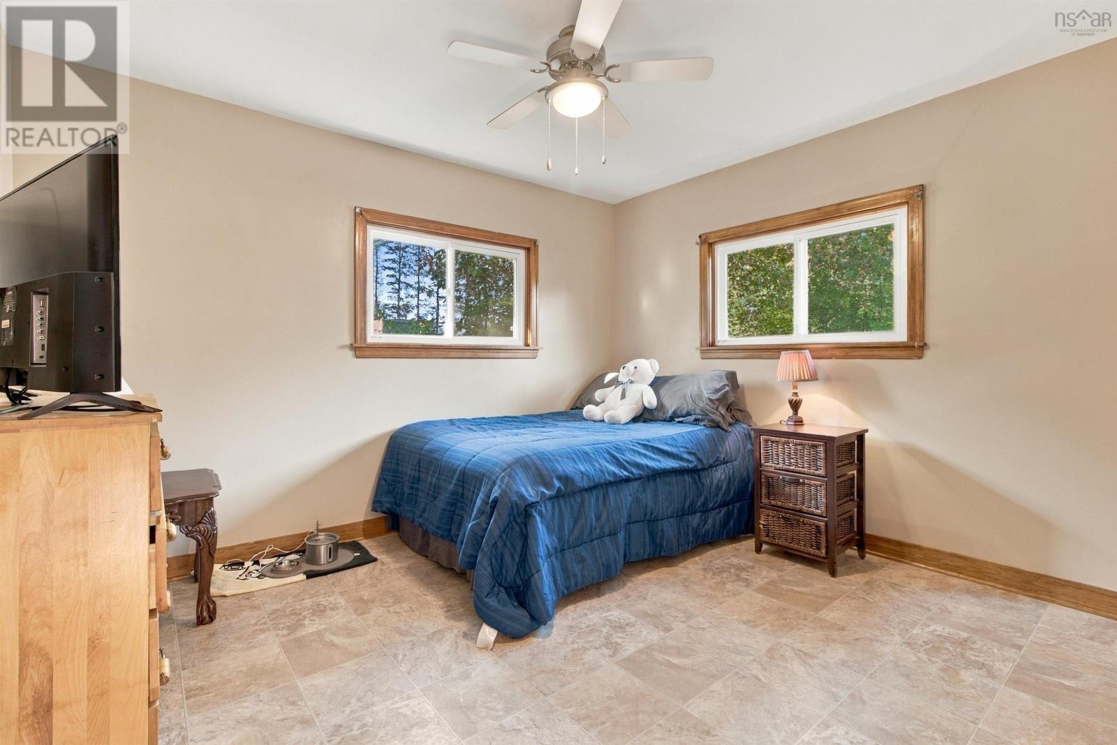 122 Campbell Avenue Property Photo 14