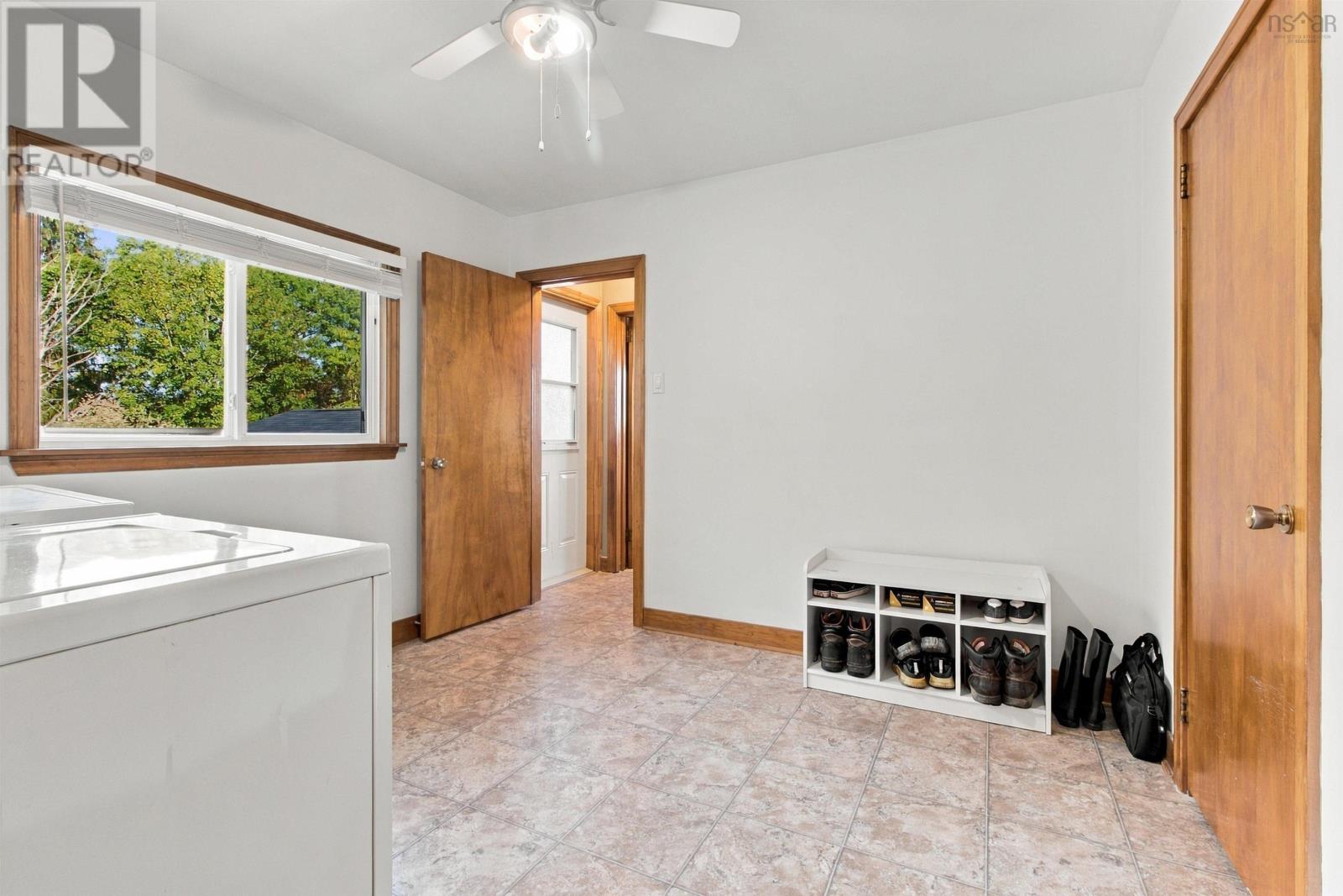 122 Campbell Avenue Property Photo 20