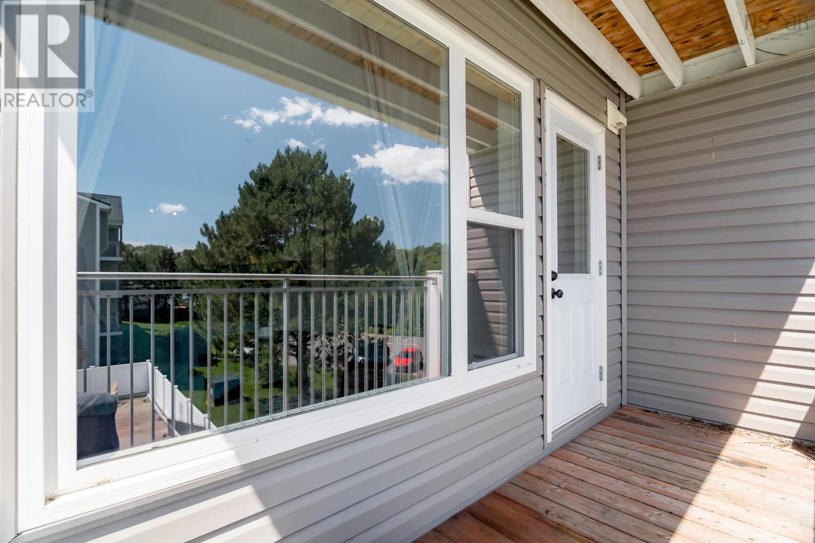 303 51 River Lane Property Photo 25