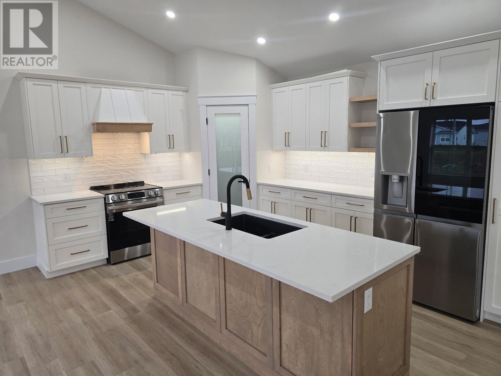 63 Kingsburgh Avenue Property Photo 3