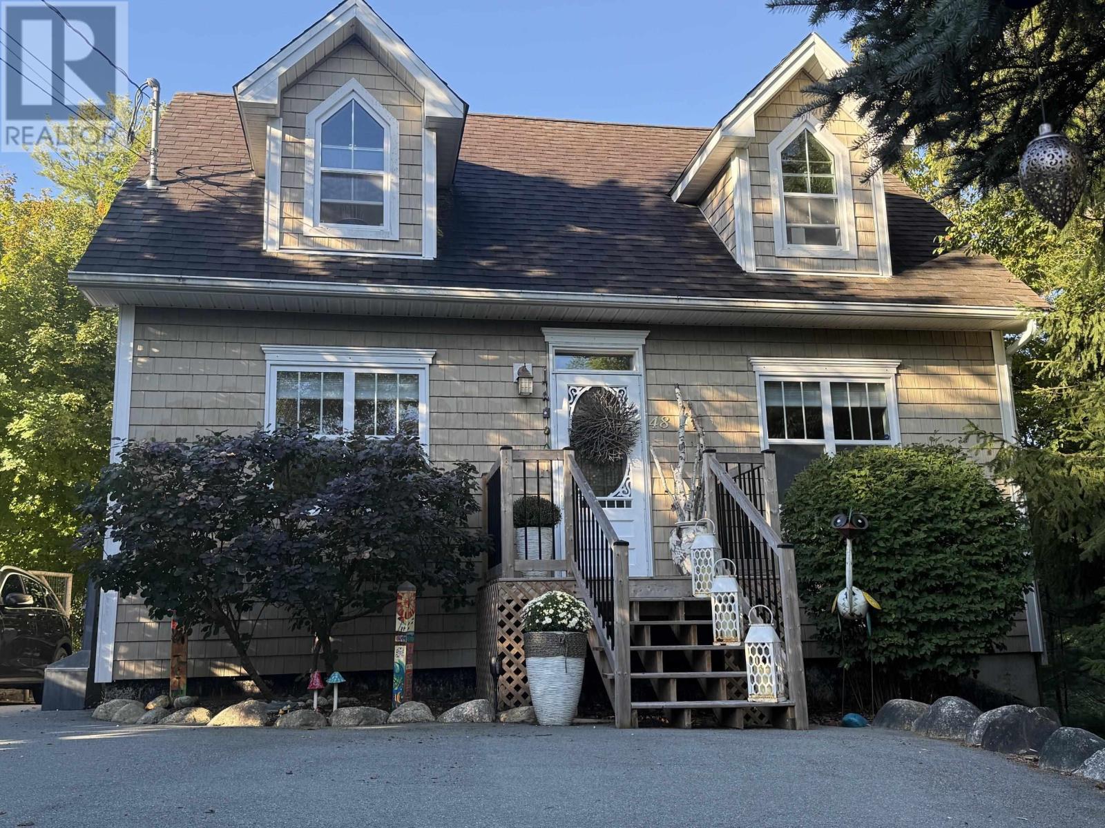 48 Pond Street Property Photo 1
