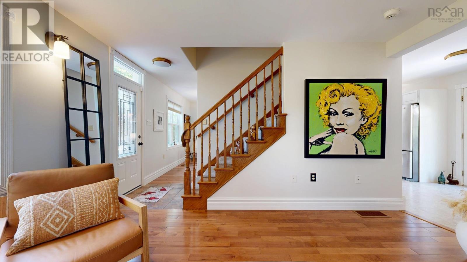 48 Pond Street Property Photo 3