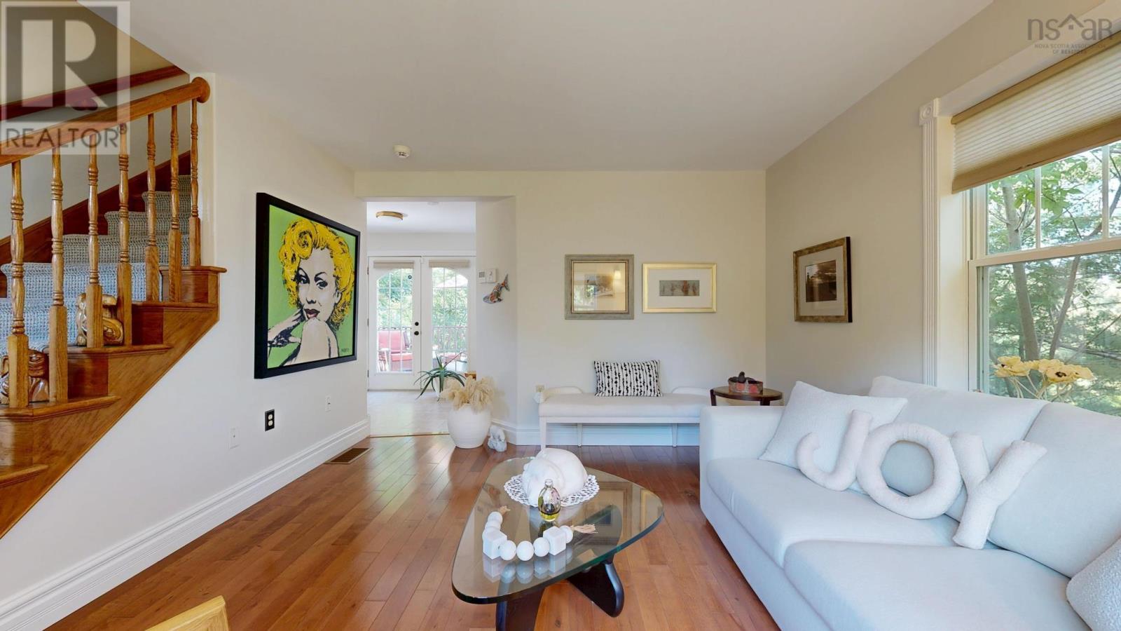 48 Pond Street Property Photo 5