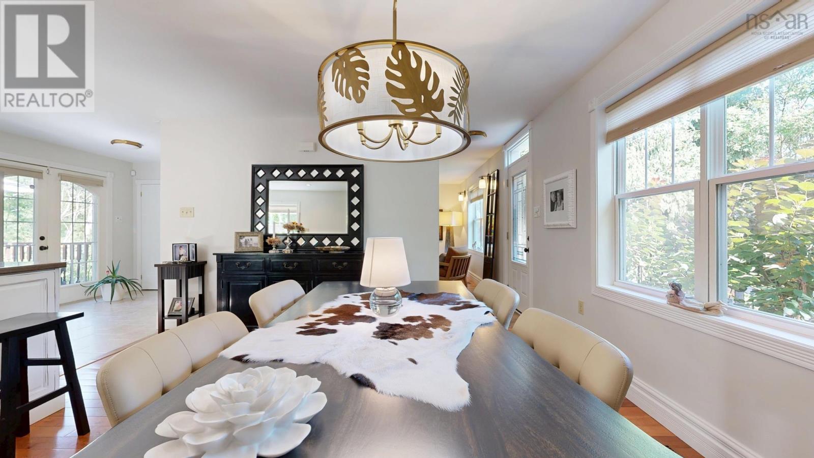 48 Pond Street Property Photo 7
