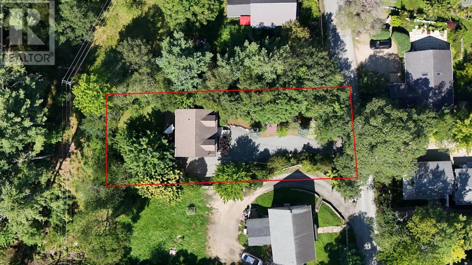 48 Pond Street Property Photo 35