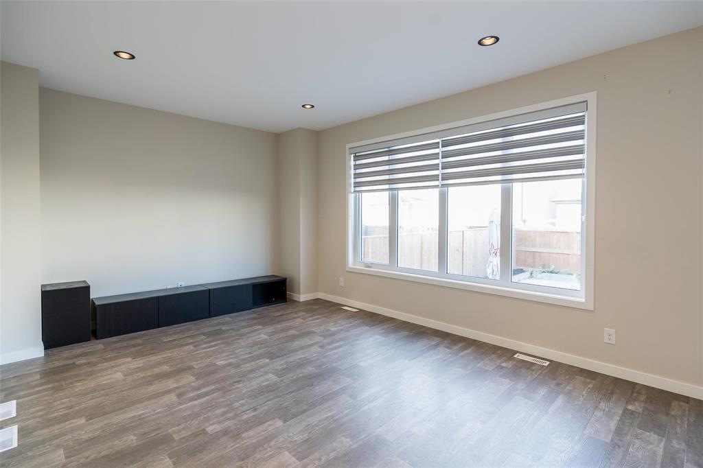 848 De La Seigneurie Boulevard Property Photo 15