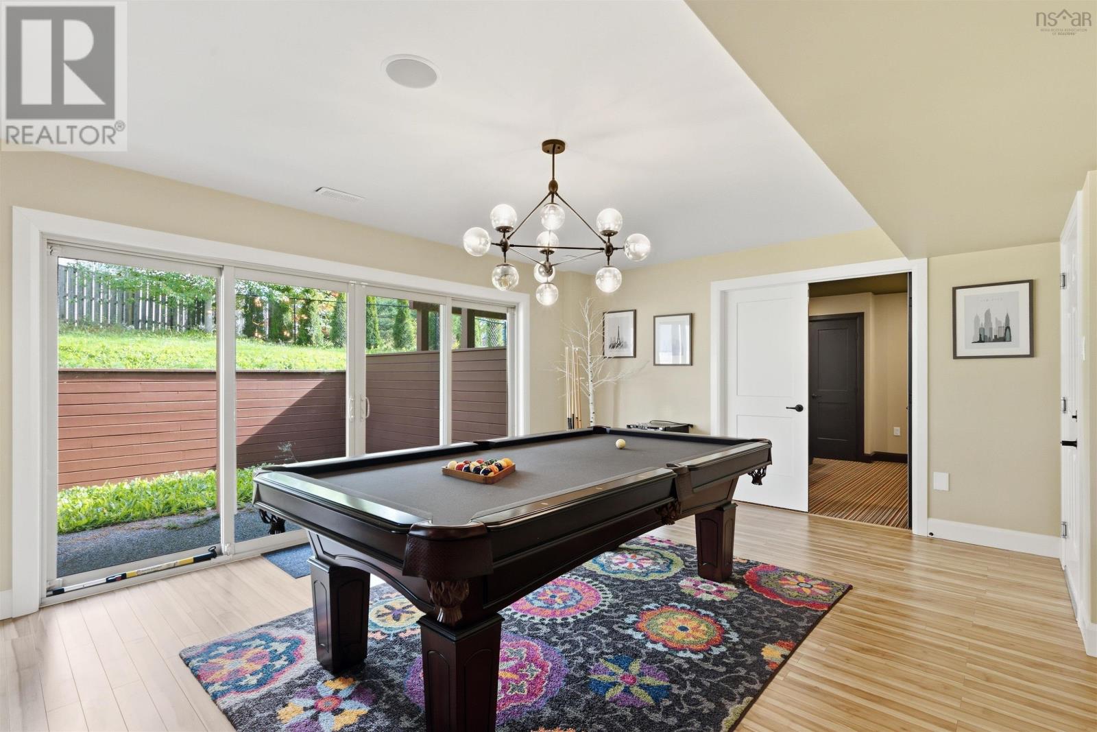 19 Weybridge Lane Property Photo 37