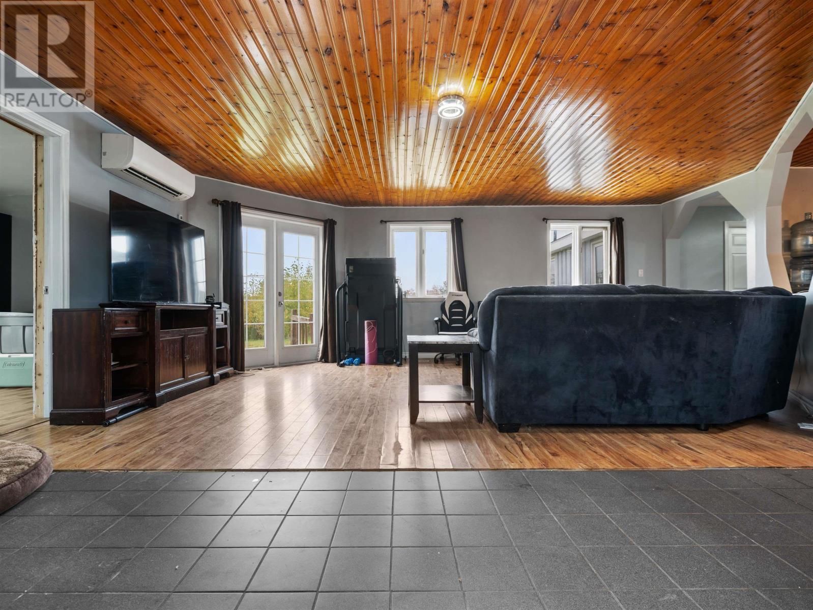 4427 Pictou Road Property Photo 13
