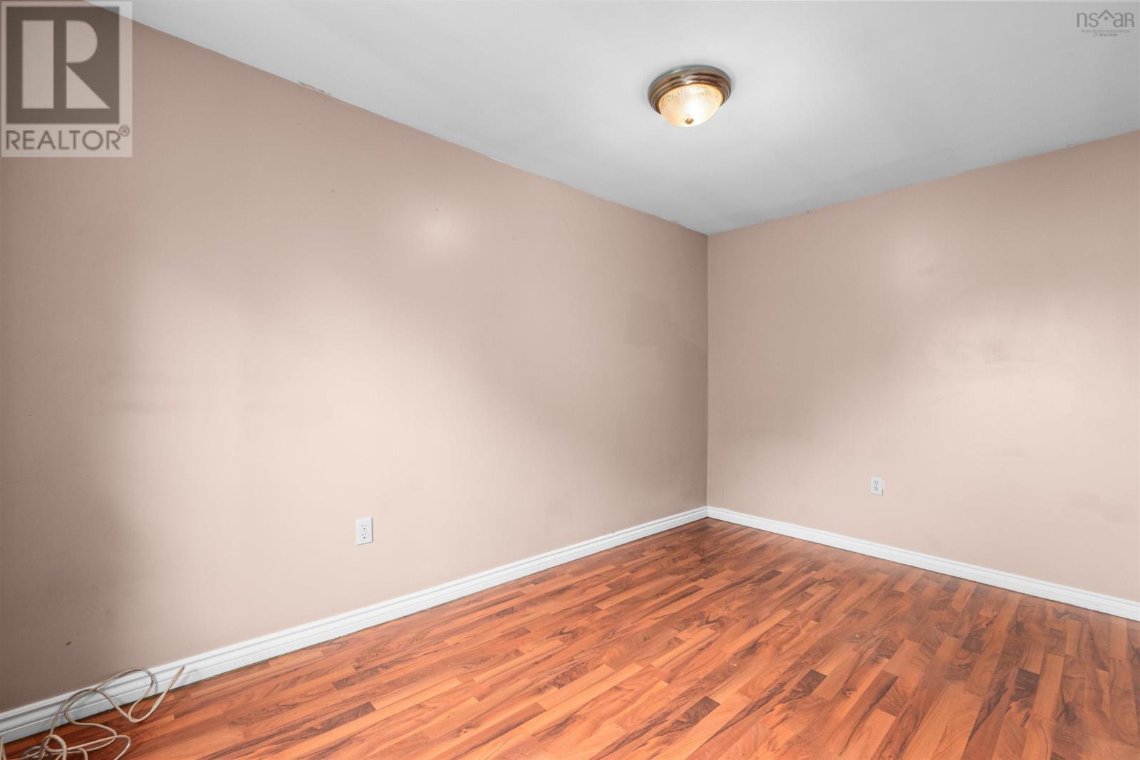 2455 Gladstone Street Property Photo 22