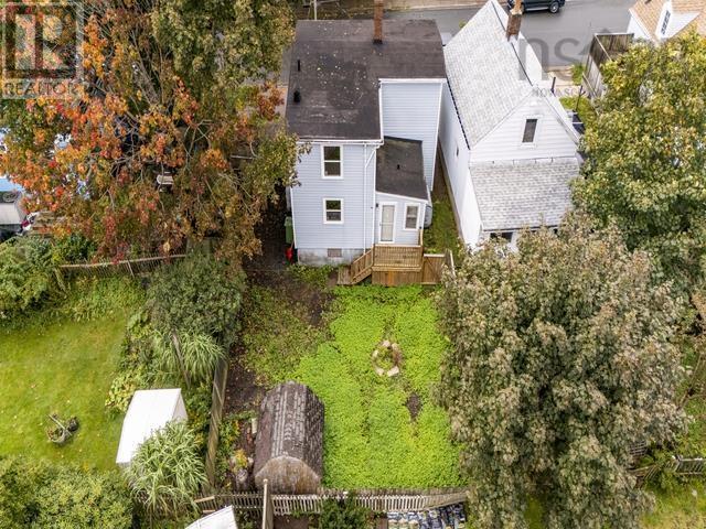 2455 Gladstone Street Property Photo 39