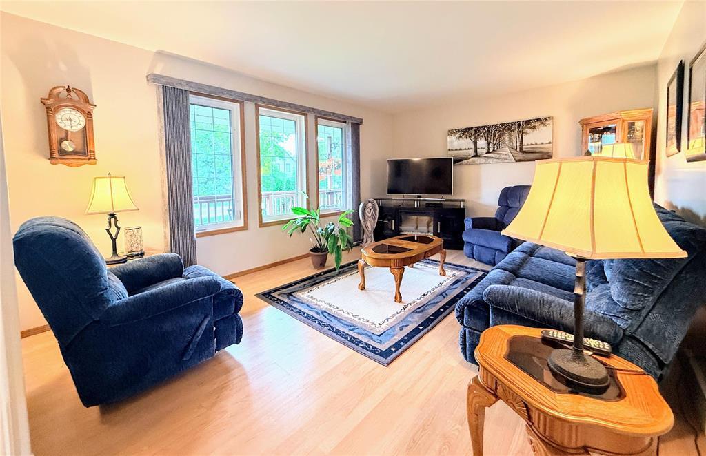 62 Broadfoot Street Property Photo 11