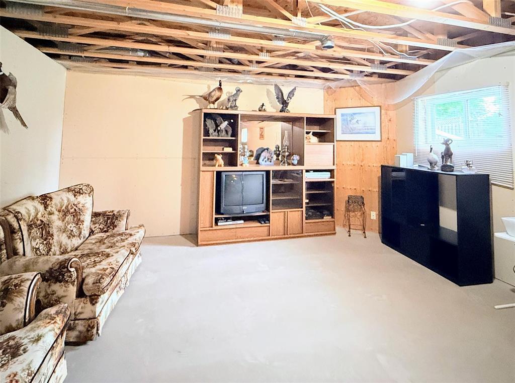 62 Broadfoot Street Property Photo 31
