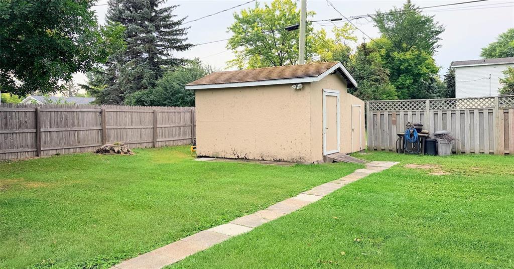 62 Broadfoot Street Property Photo 37