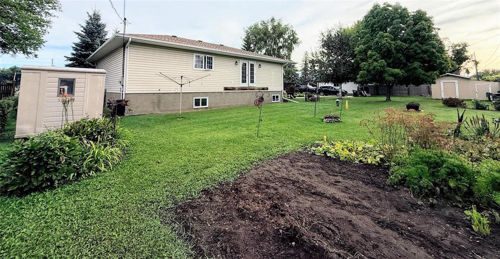 62 Broadfoot Street Property Photo 41