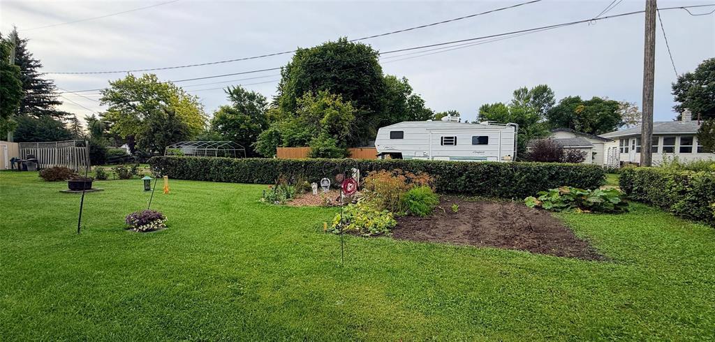 62 Broadfoot Street Property Photo 42